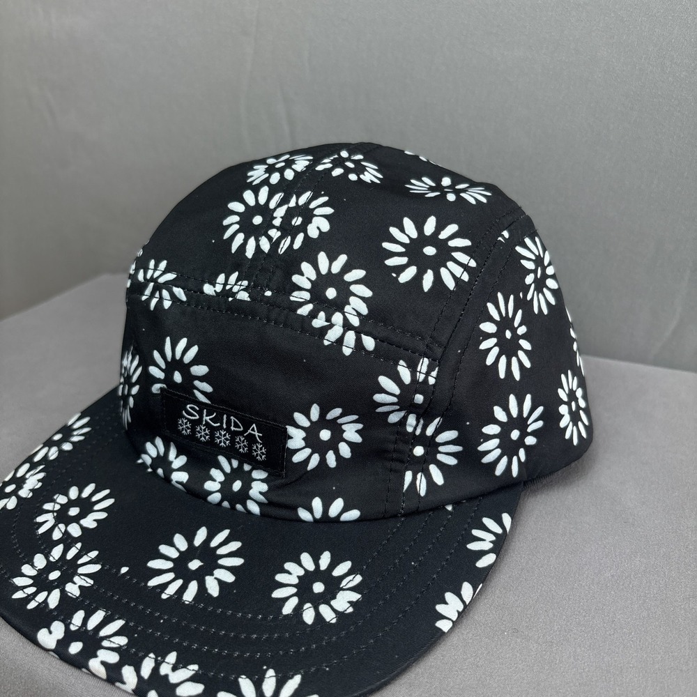 Skida Black/White Flower Burst 5-Panel Running Hat Adjustable Cap - Picture 3 of 6